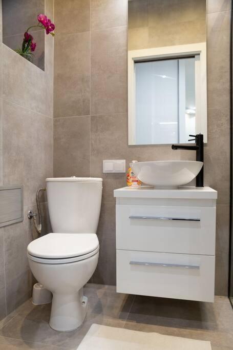 Appartamento Shy But Shining! Lovely, Stylish & Fully Equipped. Cracovia Esterno foto